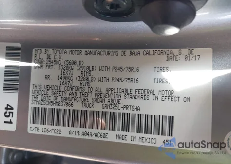 2017 Toyota Tacoma Sr5 V6 z USA, uszkodzony, nr VIN 3TMAZ5CN5HM037066